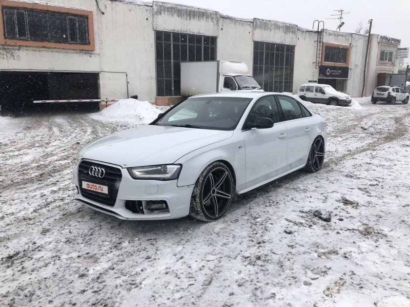 Ауди а4 белая тонированная
