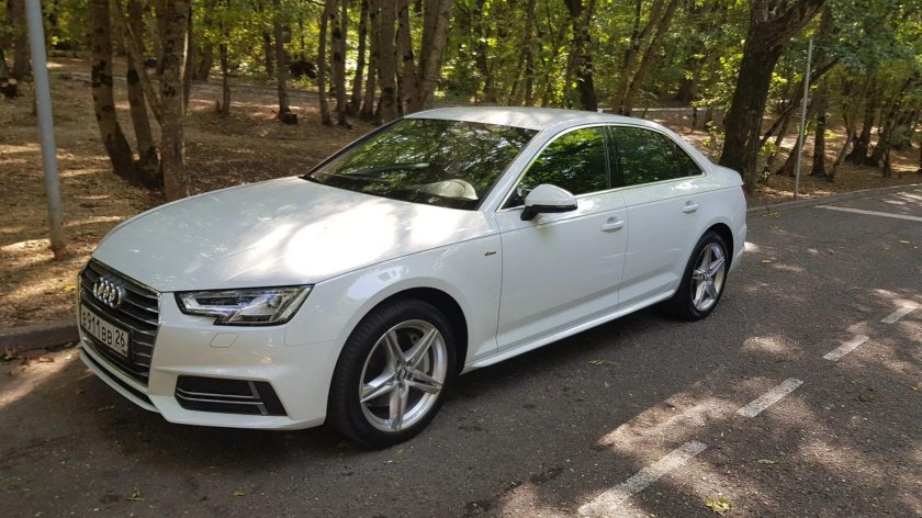 Audi a4 b9 White