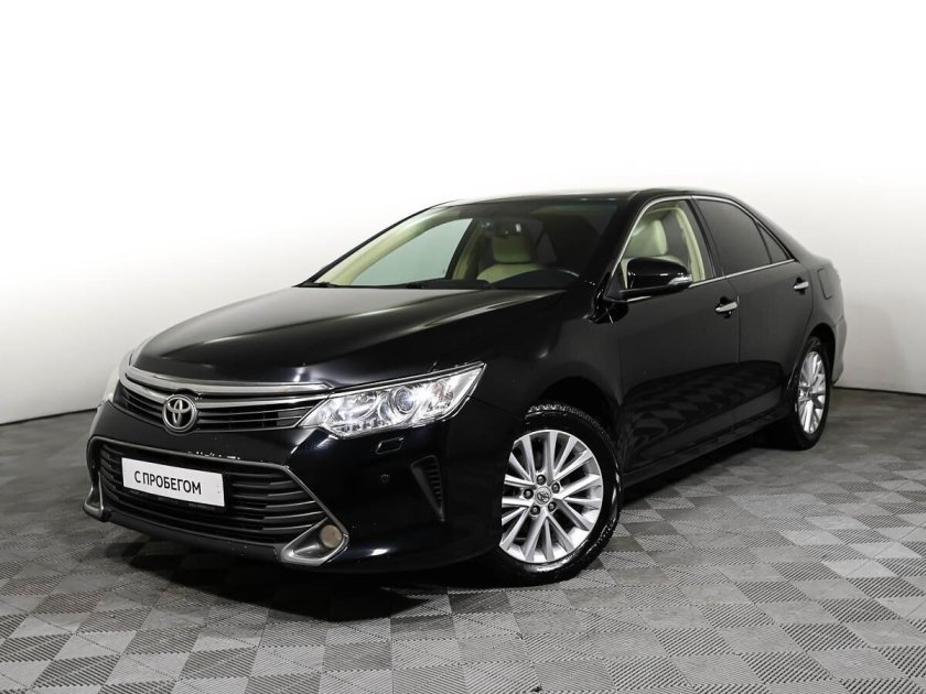 Тойота Камри 2016