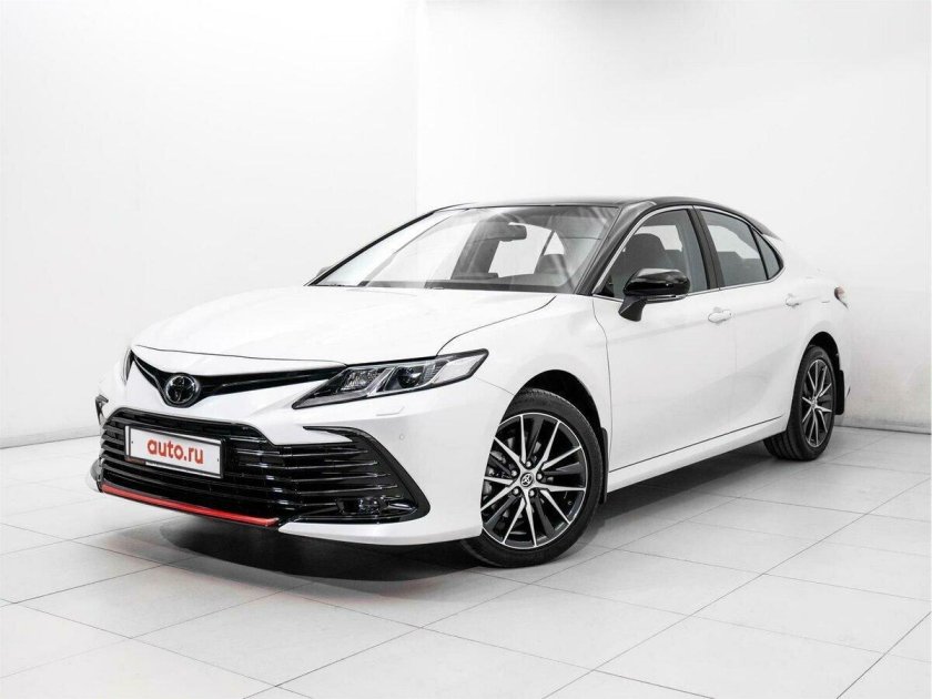 Toyota Camry 2022 Рестайлинг