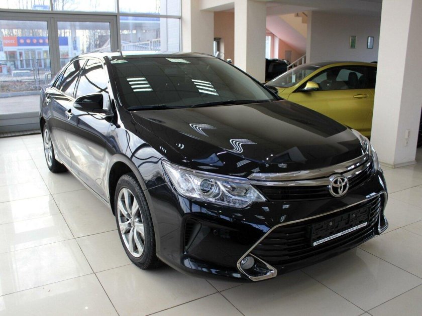 Toyota Camry 2016