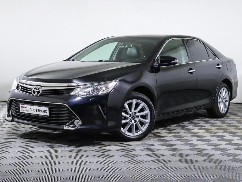 Toyota Camry 7