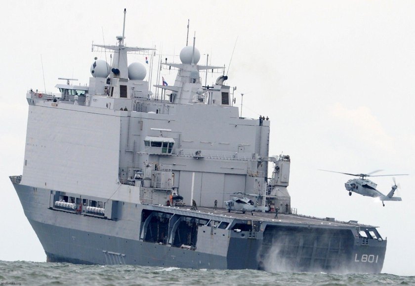 Десантный корабль Йохан де Витт