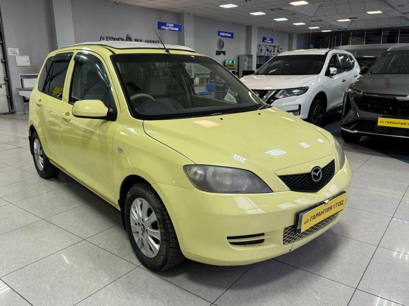 Мазда демио dy3w 2002