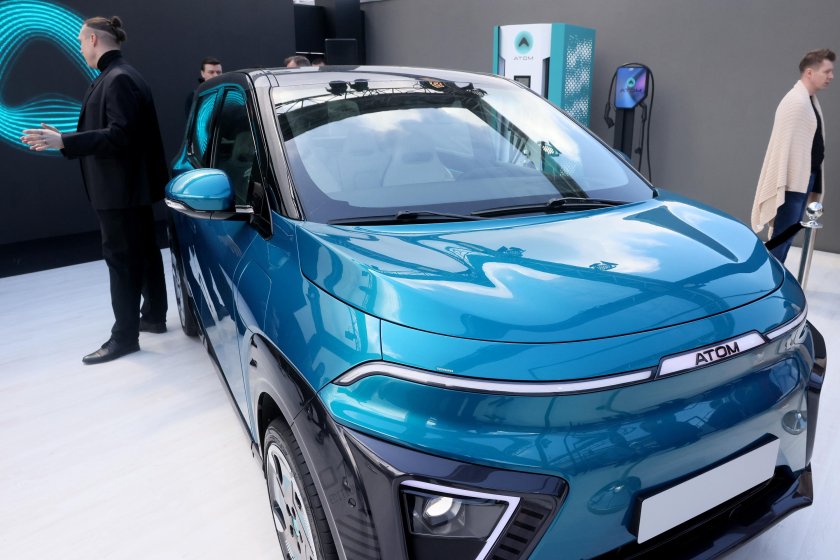Atom электромобиль