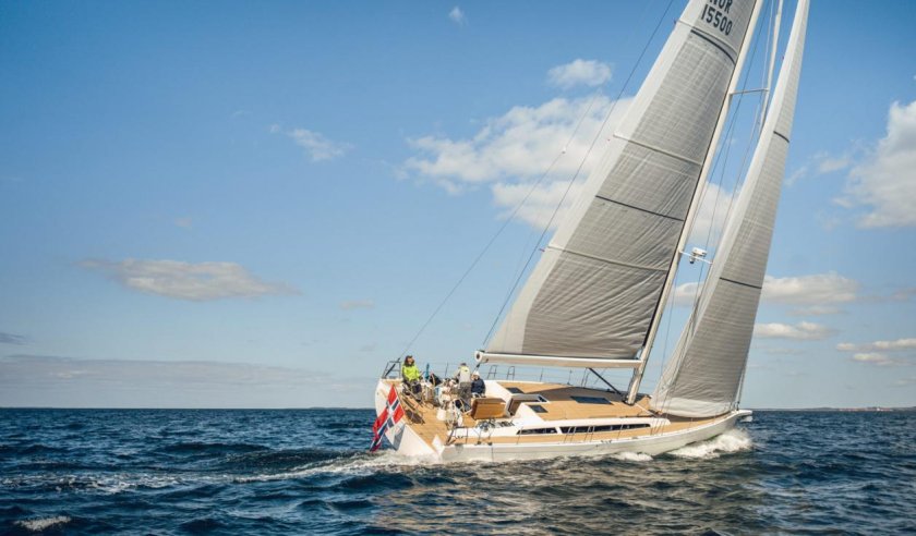 Парусная яхта 5м