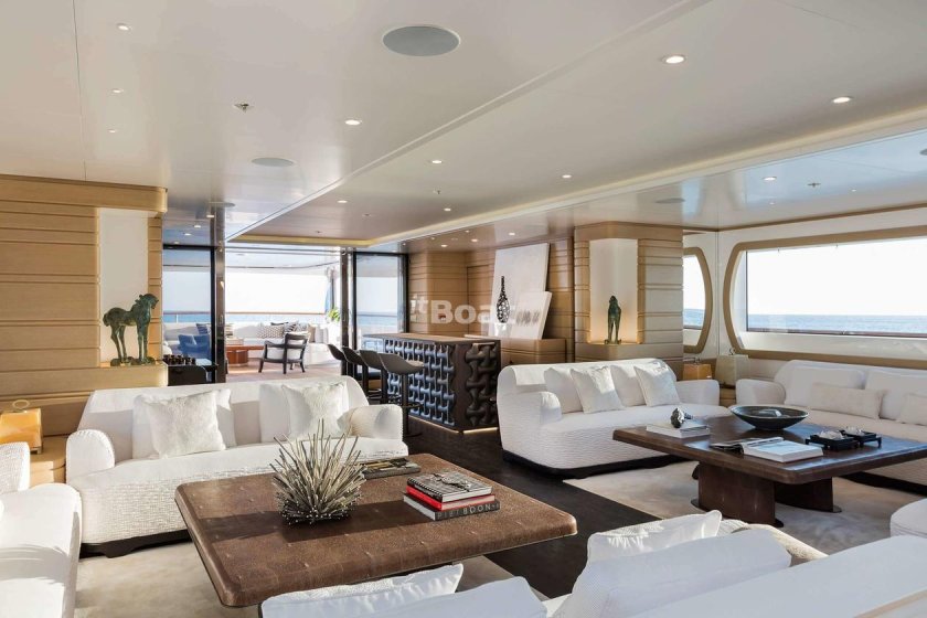 Яхта Бенетти интерьер