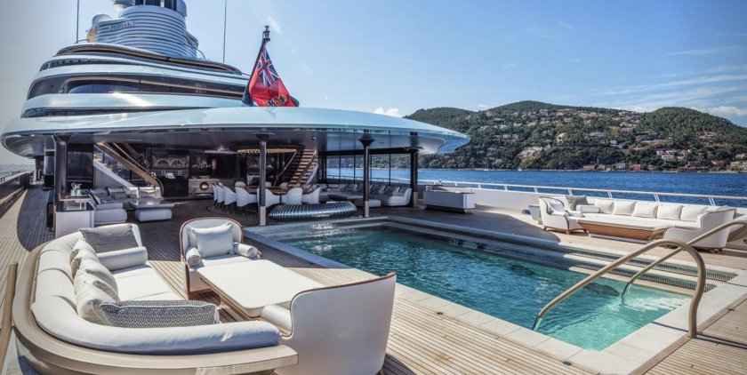 Мегаяхта Лотус