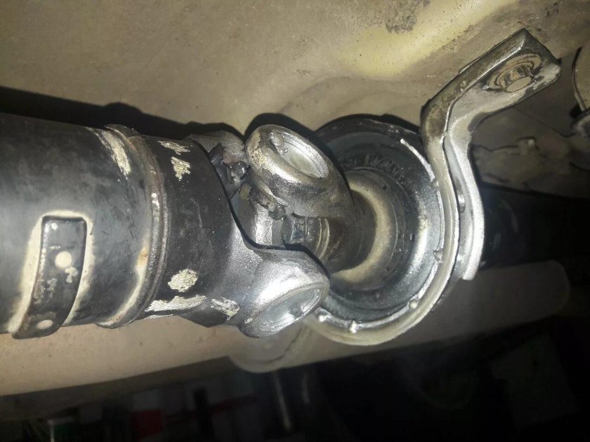 Каптива с100 2.4 карданный вал крестовина