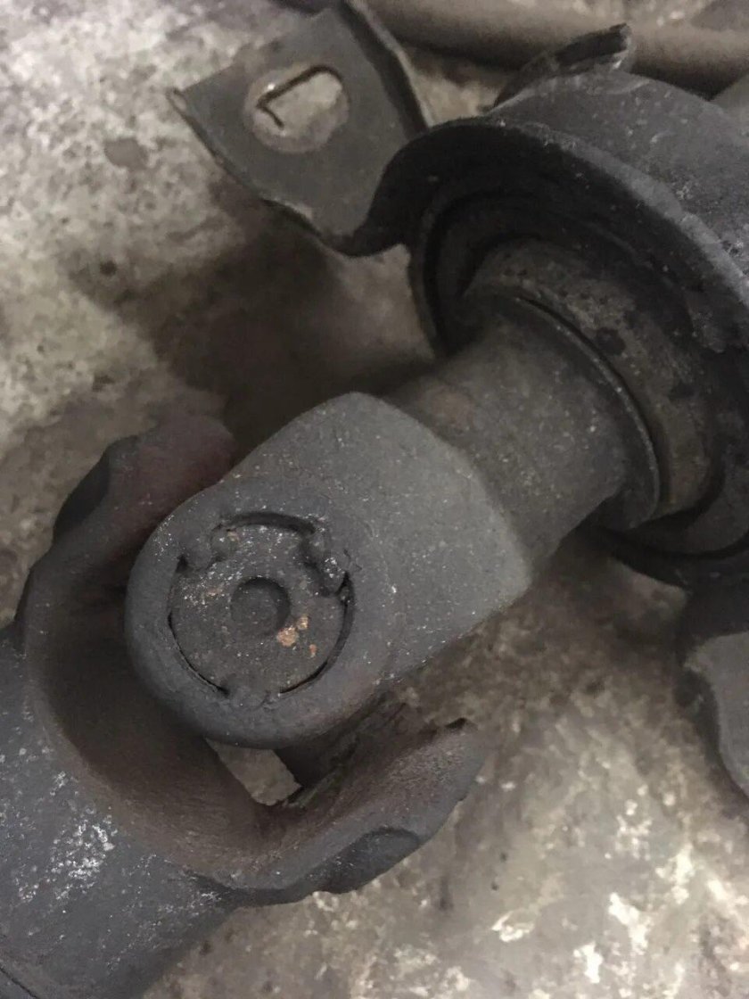 Крестовина карданного вала Шевроле Каптива 2.4 с 100