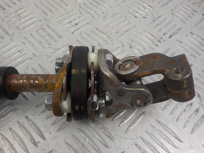 Chevrolet Captiva 2012 2.4 рулевой кардан