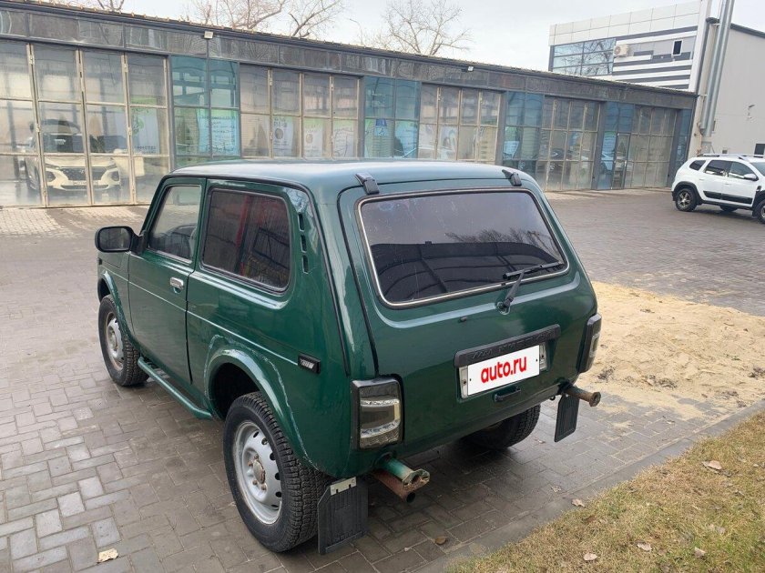 Лада нива 2121 зеленая