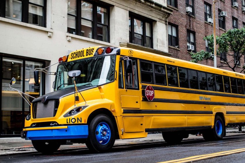 Школьный автобус