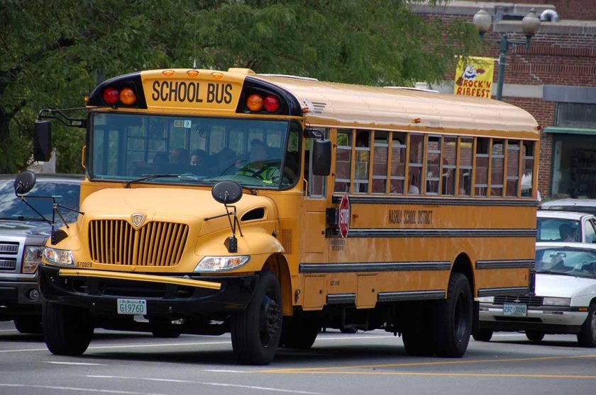 Школьный автобус США
