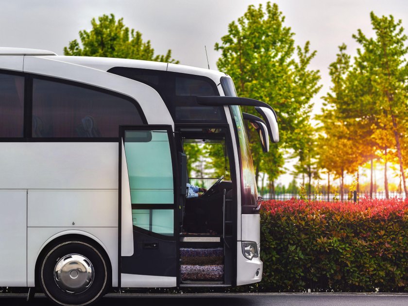 Автобус mercedes benz tourismo