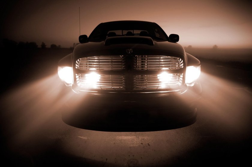 Фары автомобиля