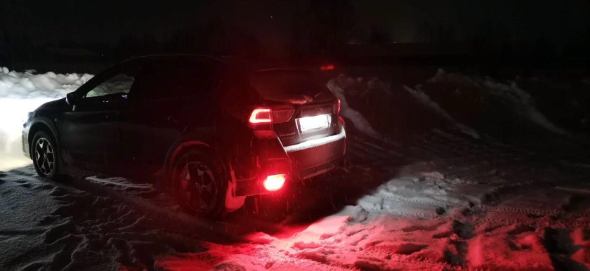 Задние противотуманные фонари на машине