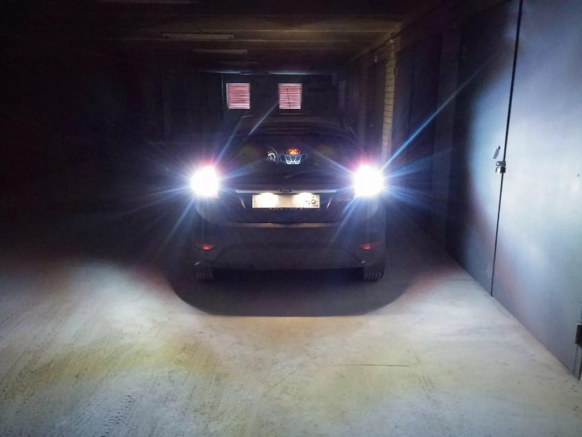 Лампа ближнего света форд фокус 2