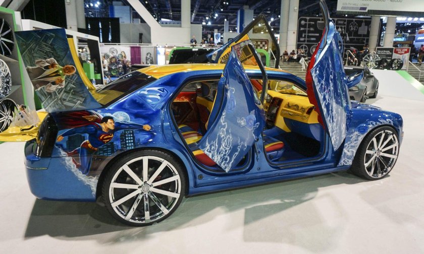 Выставка современных автомобилей