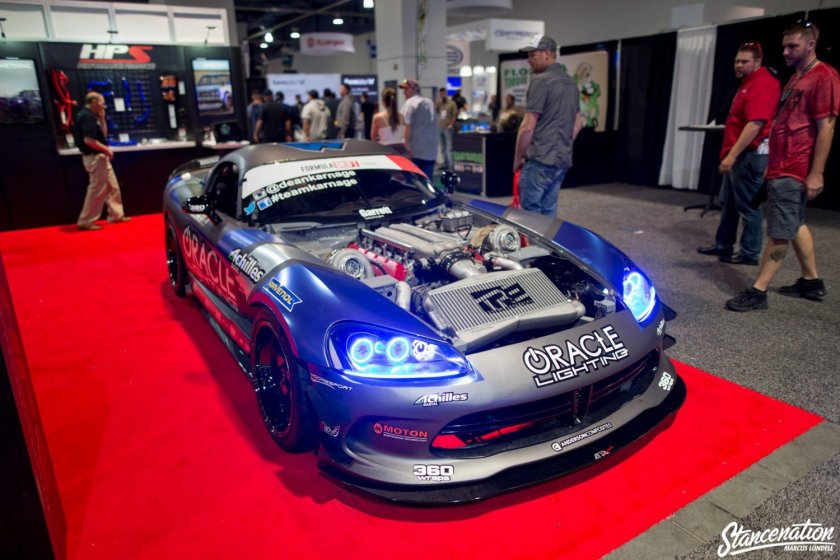 Выставка автомобилей