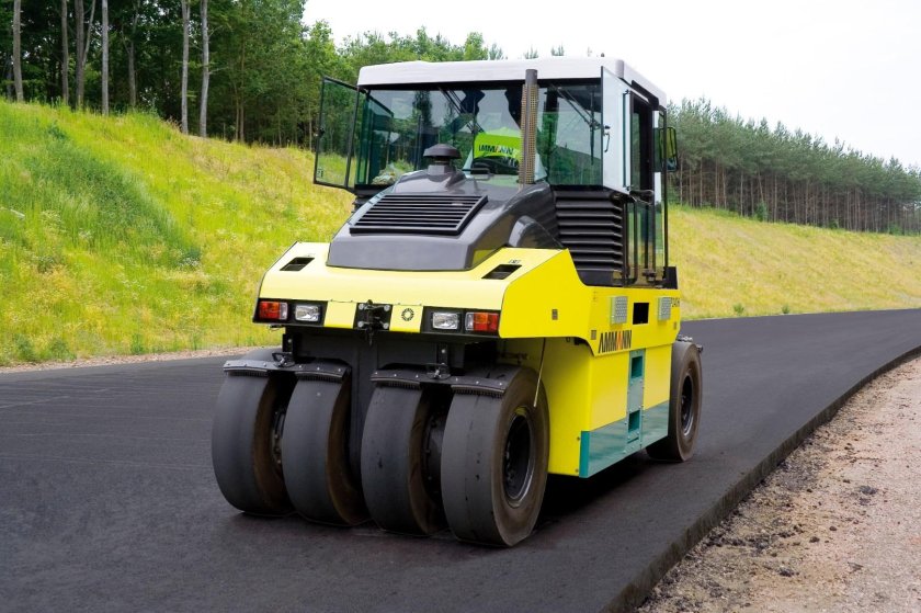 Каток дорожный Ammann ap240h