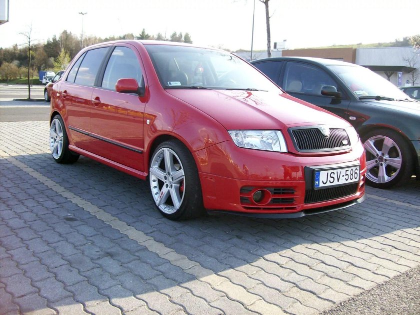 Шкода Фабия 1