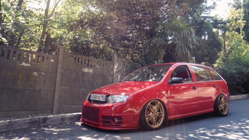 Skoda Fabia mk1 stance