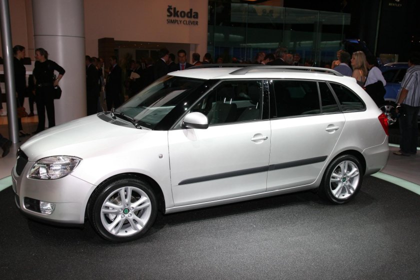 Шкода Фабия 2 Комби