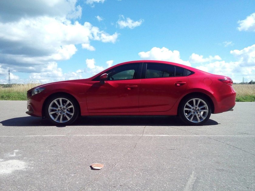 Мазда 6 Вишневая