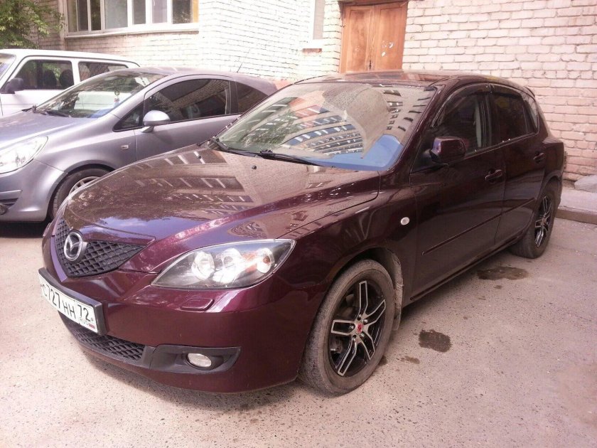 Мазда 3 2008 Вишневая