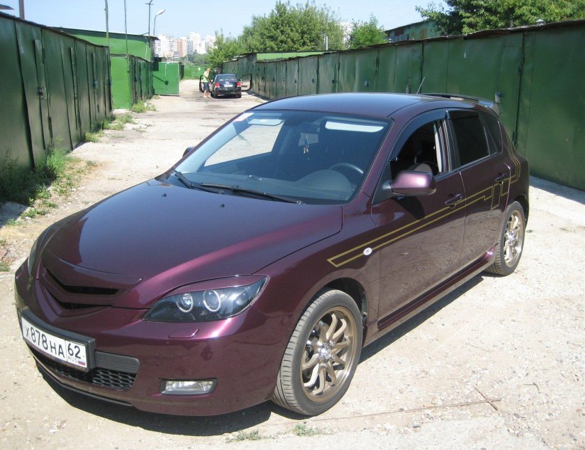 Мазда 3 2007 хэтчбек