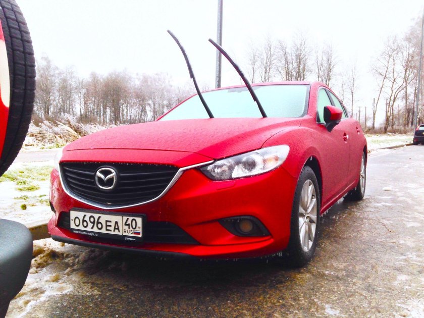 Мазда 6 Вишневая