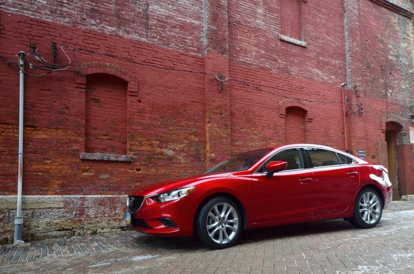 Мазда 6 Вишневая