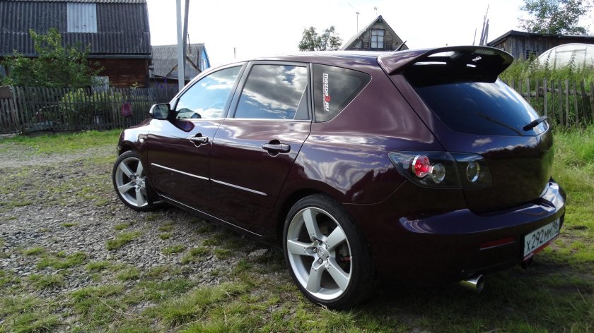 Mazda 3 2008 бордовая