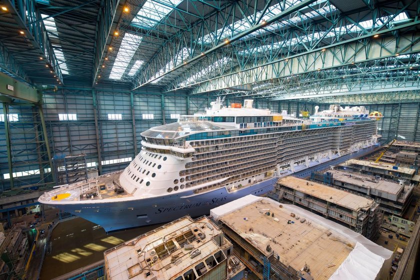 Верфь «Meyer Werft Dockhalle 2»