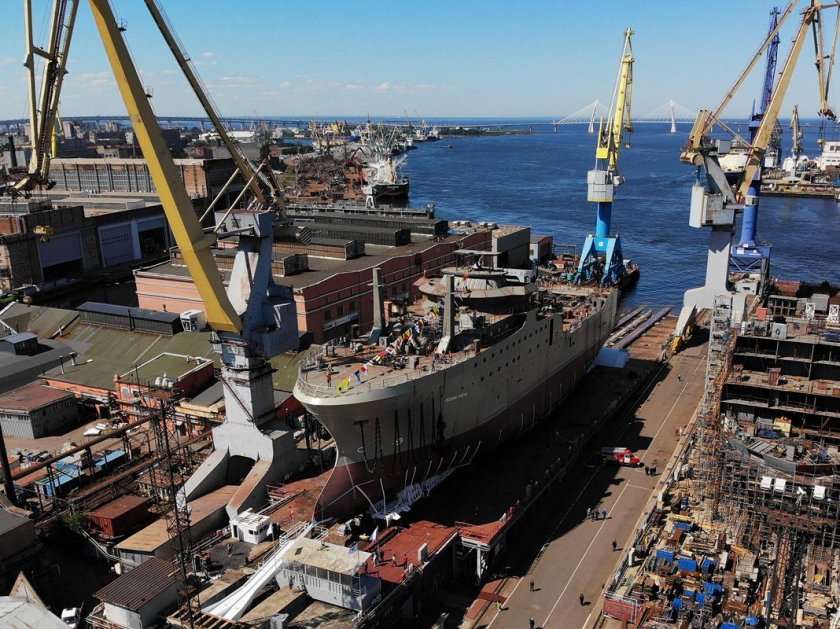 Ст-192 траулер Адмиралтейские верфи
