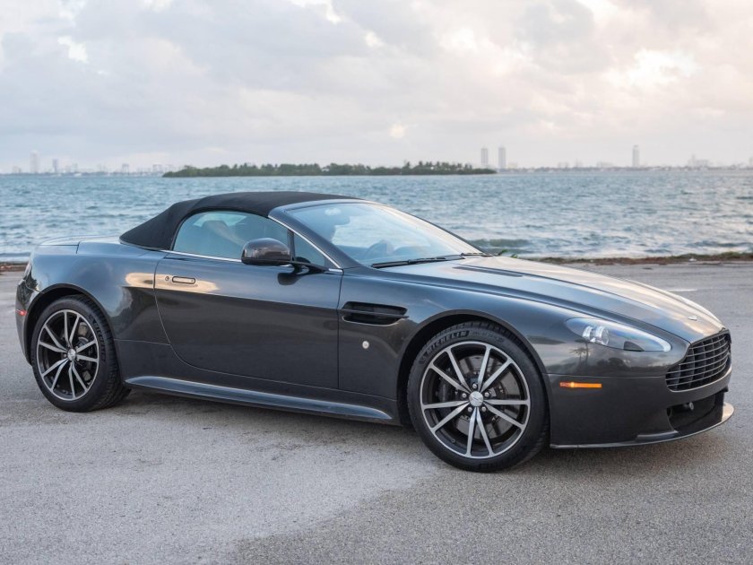 Aston martin vantage