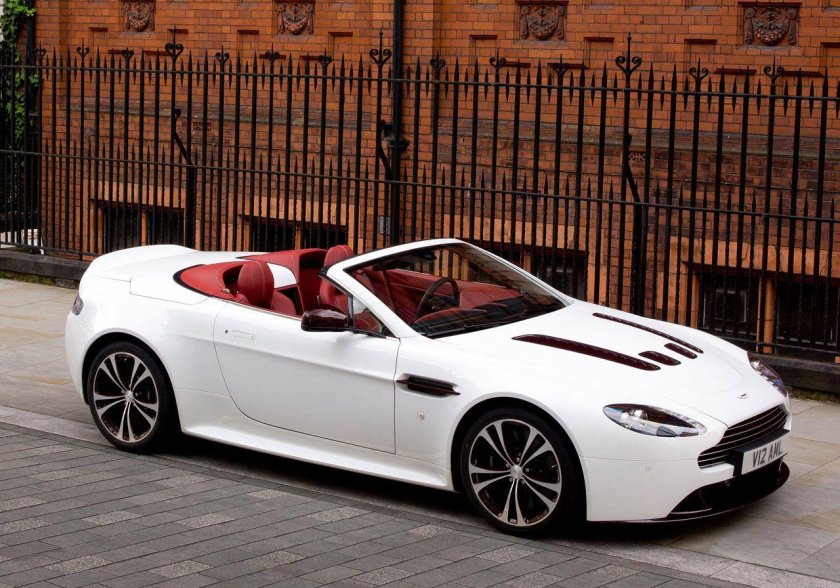 Aston Martin v12 Vantage Roadster
