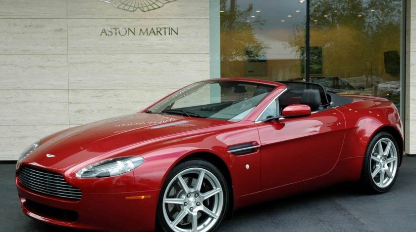Астон Мартин v8 Vantage Roadster