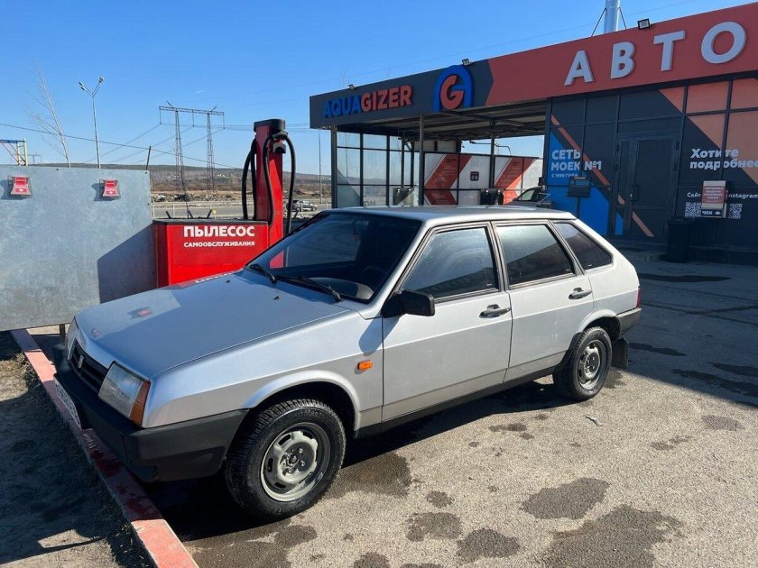 ВАЗ 2109 цвет Снежная Королева