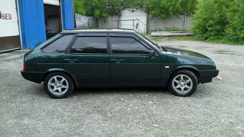 ВАЗ 2109 темно-зеленый