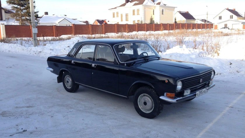 Волга чёрная ГАЗ 2410