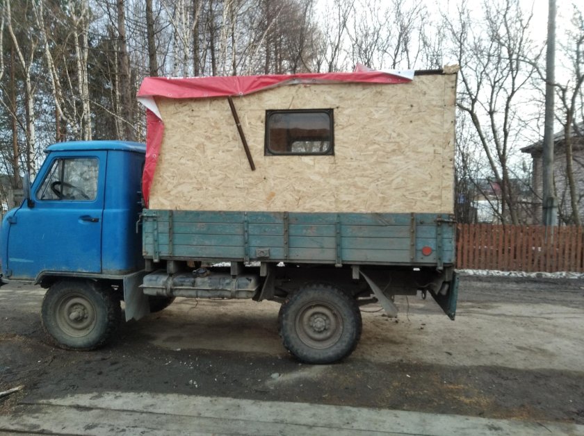 УАЗ 3303 автодом кемпер