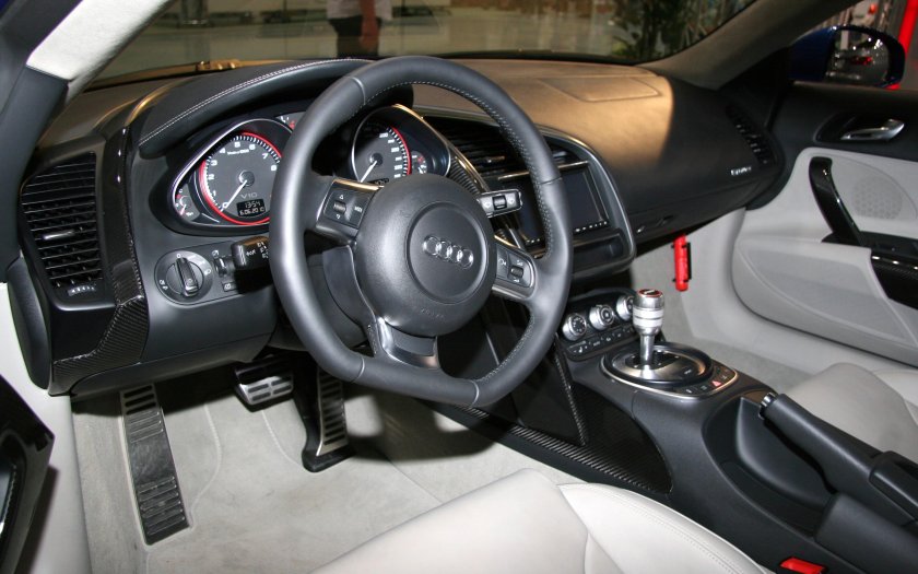 Audi r8 v10 Interior
