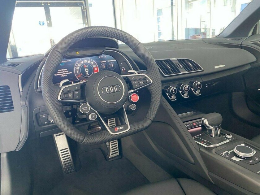 Ауди р 8 салон