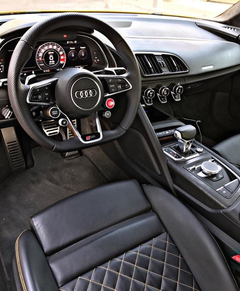 Audi r8 v10 Performance салон