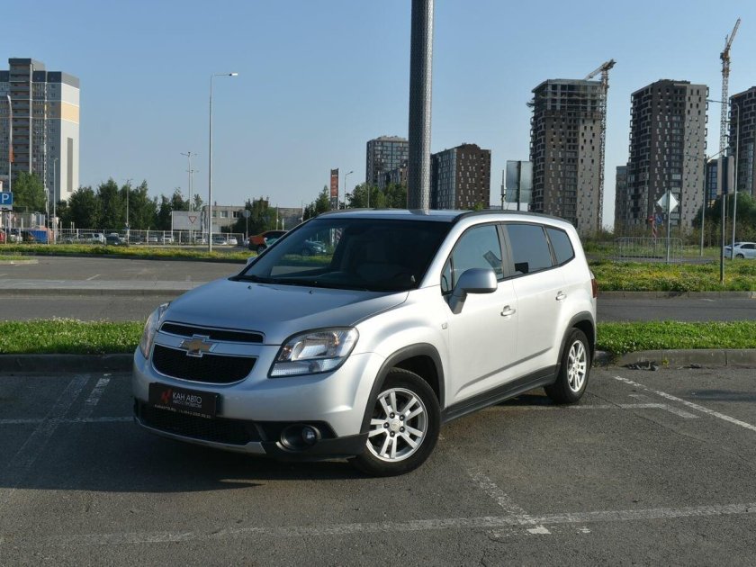 Chevrolet orlando 2010 — 2018 i серебристый