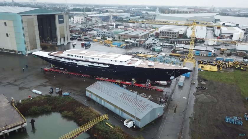 Новая яхта Джеффа Безоса