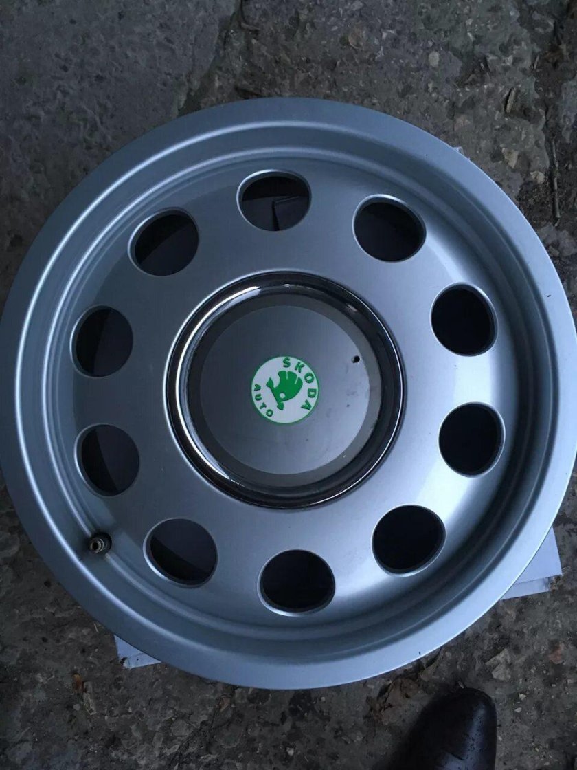 Skoda Fabia диски r15