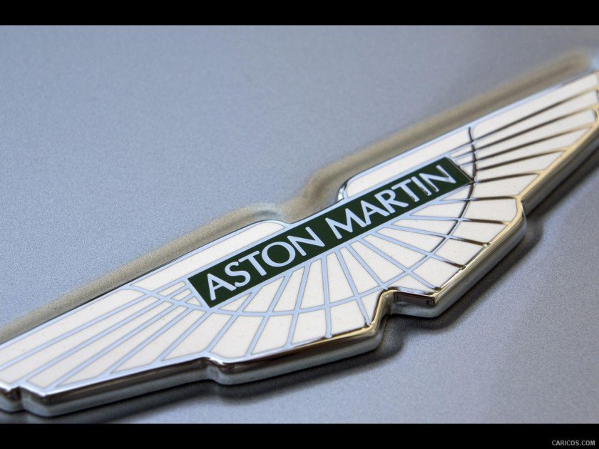 Астон Мартин значок